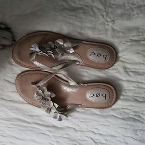 Sandals with flowers